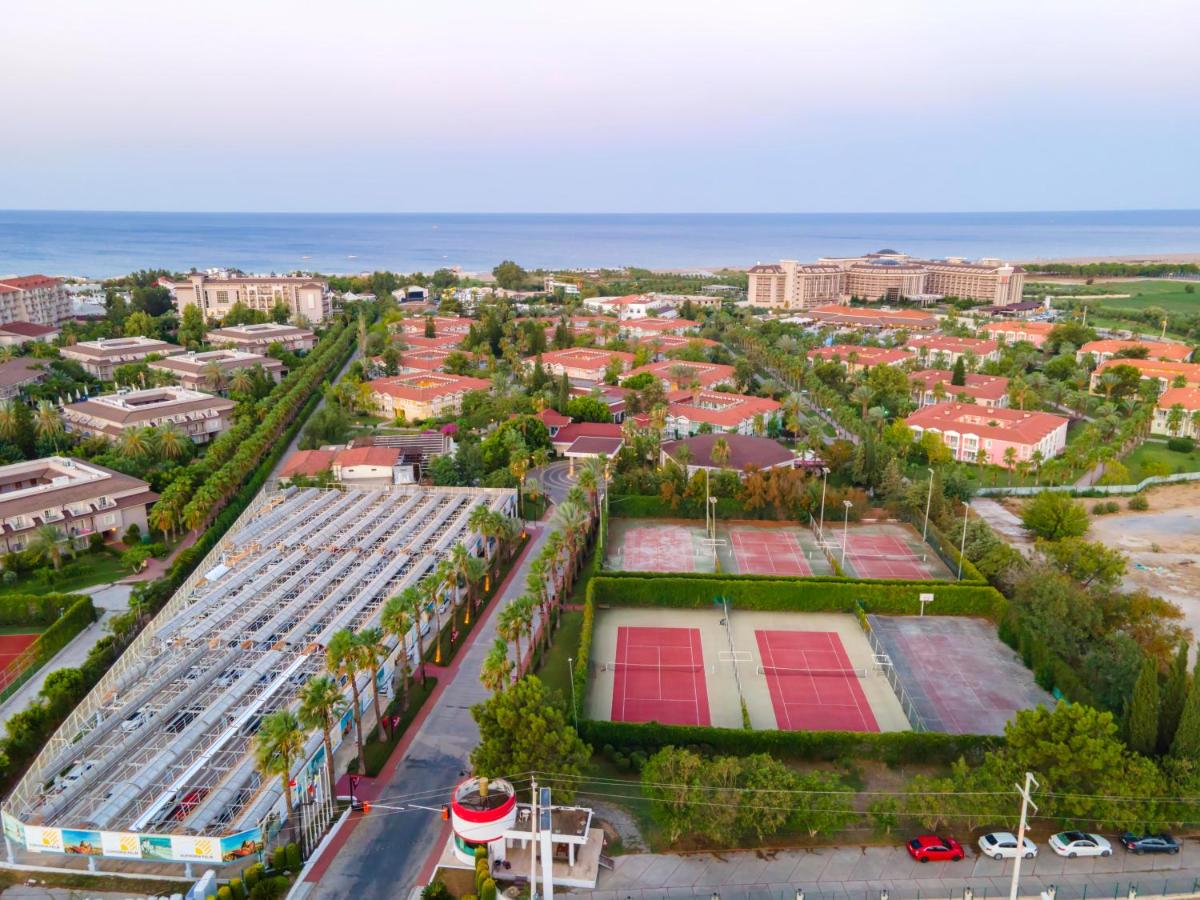 Euphoria Palm Beach Resort - Housity
