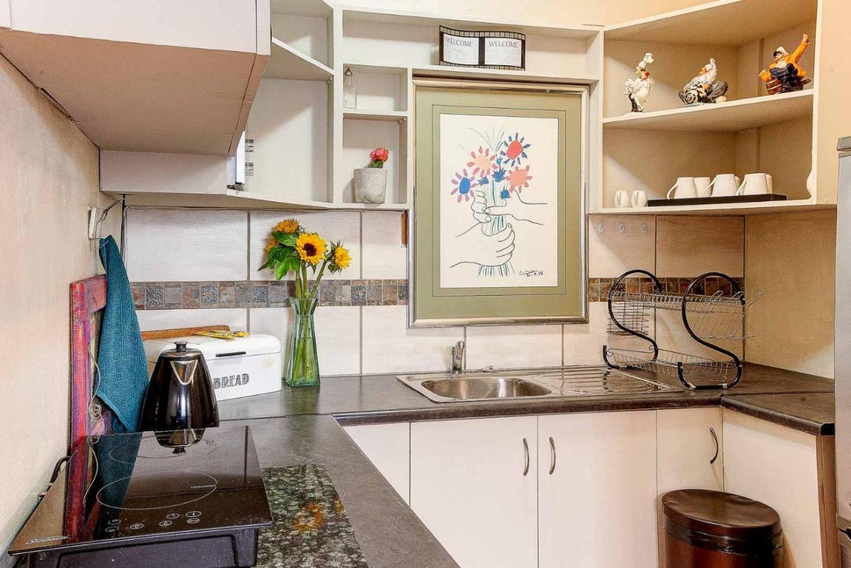 Strand Guesthouse - Housity