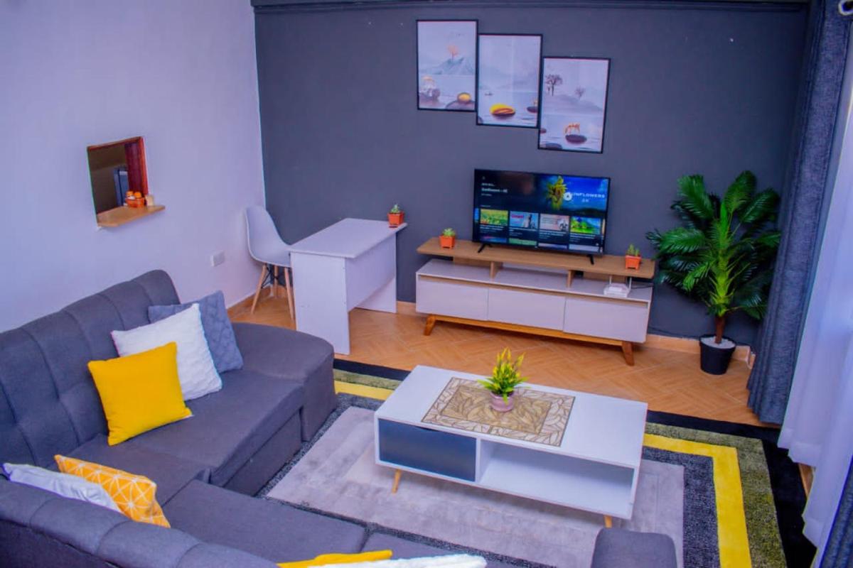 LA MAISON CHIC: 2 Br, WI-FI & Netflix, KISII - Housity