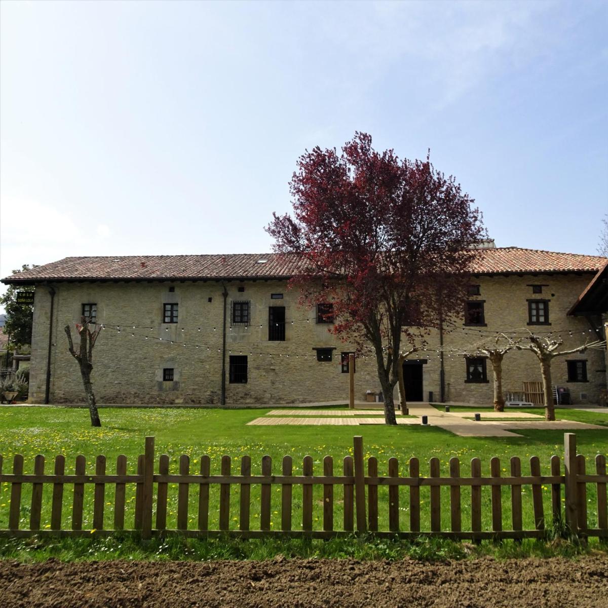Hotel Doña Lola - Housity