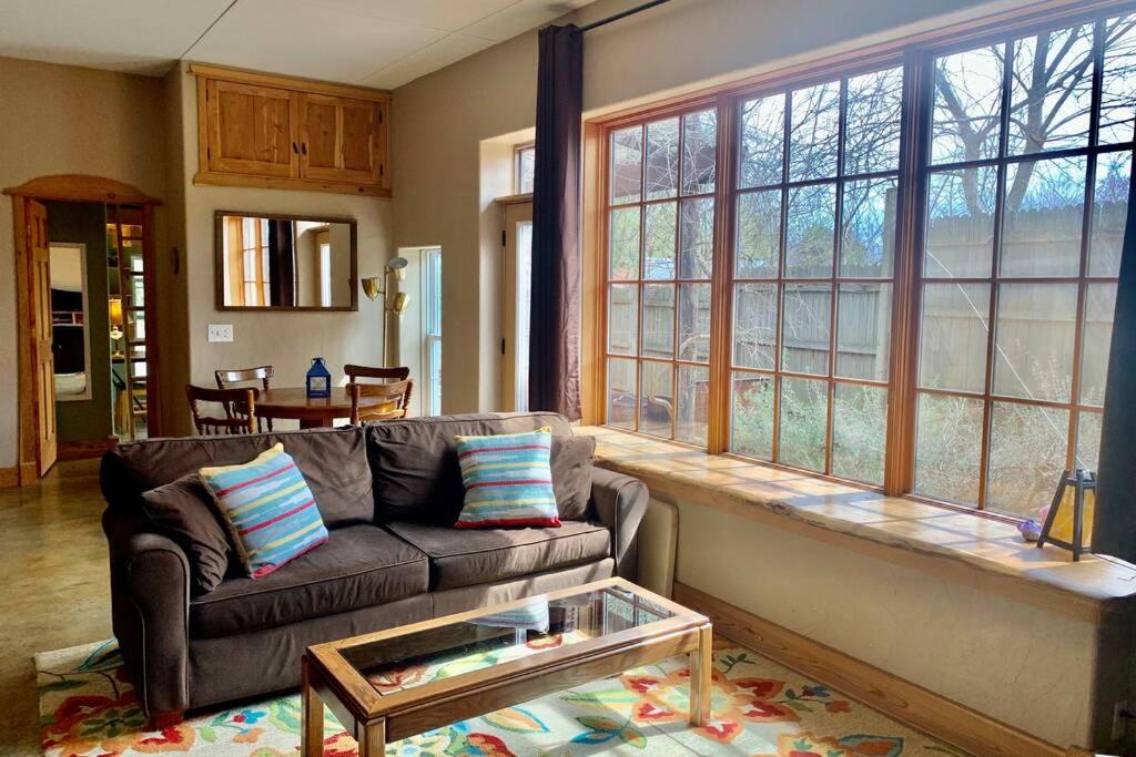 Bohemian Craftsman Cottage w/ Serene Outdoor Space - Housity