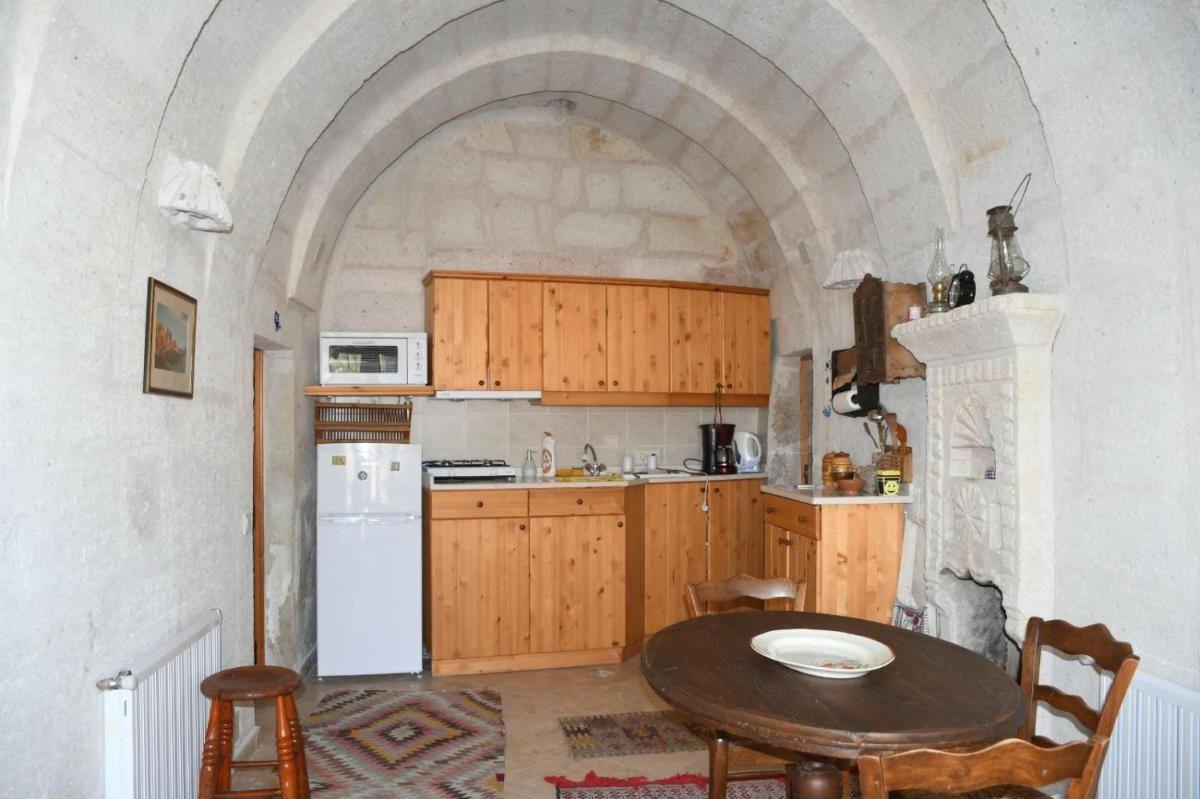 elmirador cave hause - Housity