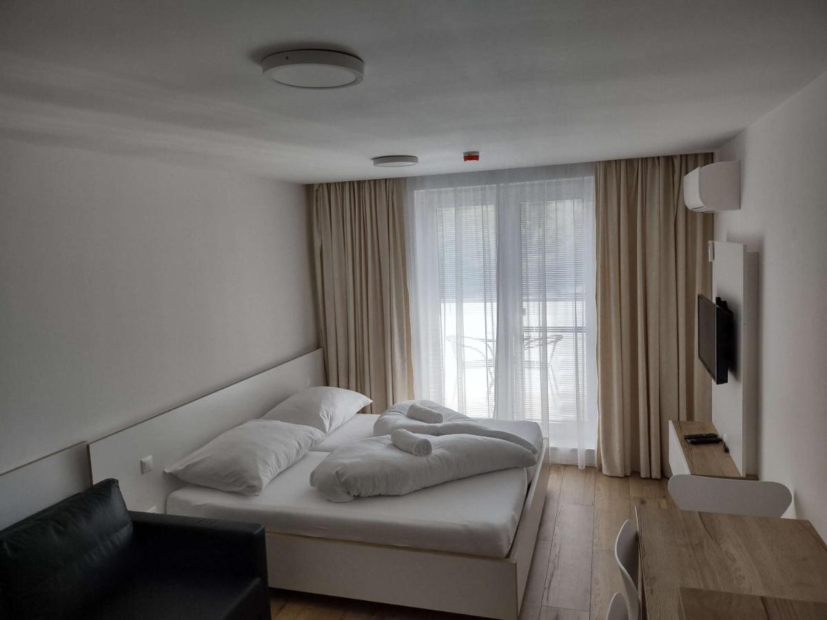 Apartman Kyjev - Housity