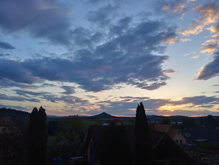 Eszter-lak - Housity