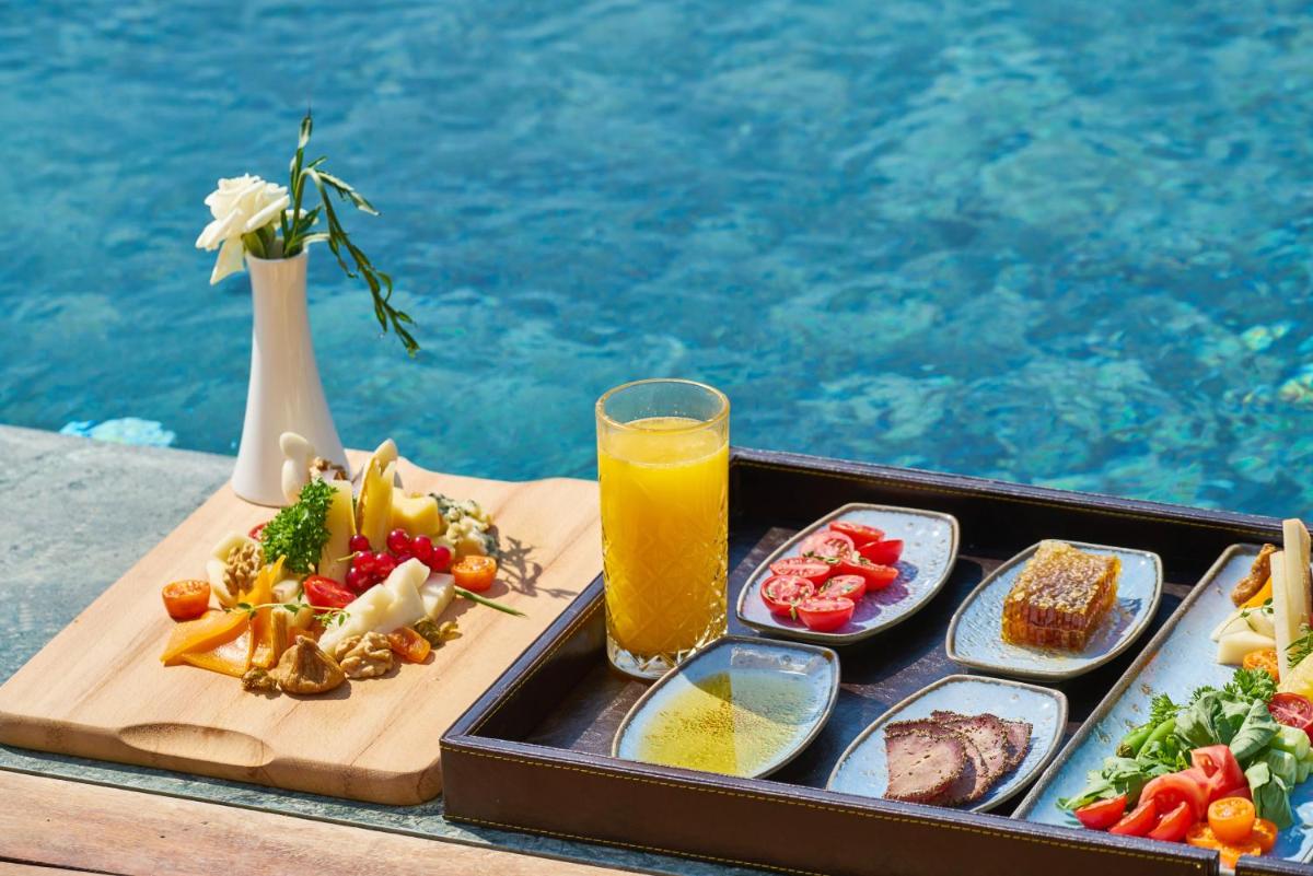 Suitetrails - AVANTI HOTEL & CONVENTION CENTER