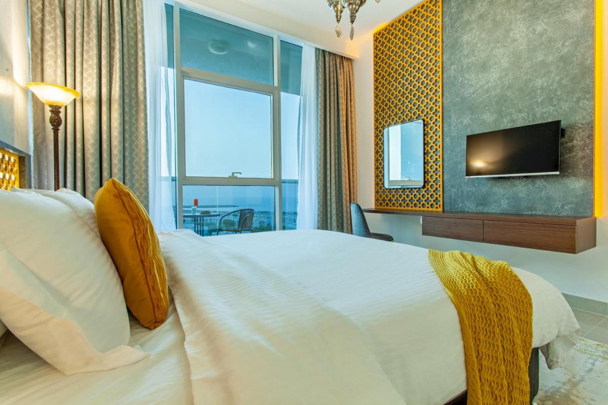 Live feel and get lost in waters - Housity