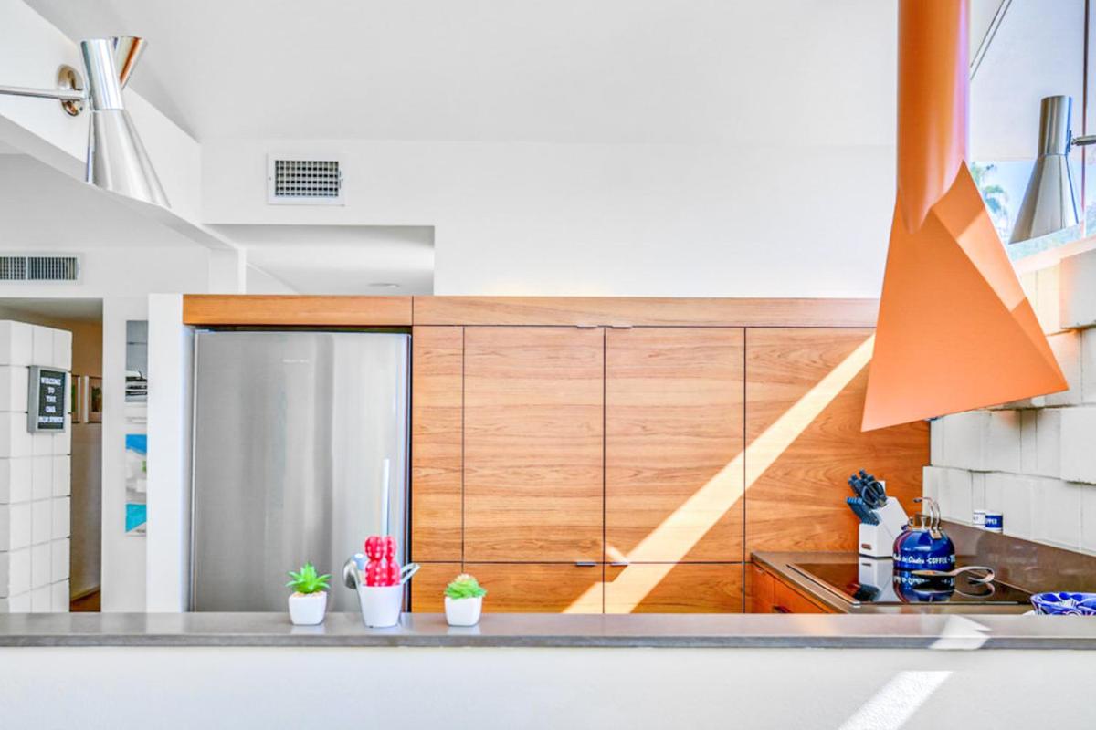 Folded-Plate Roof - Housity