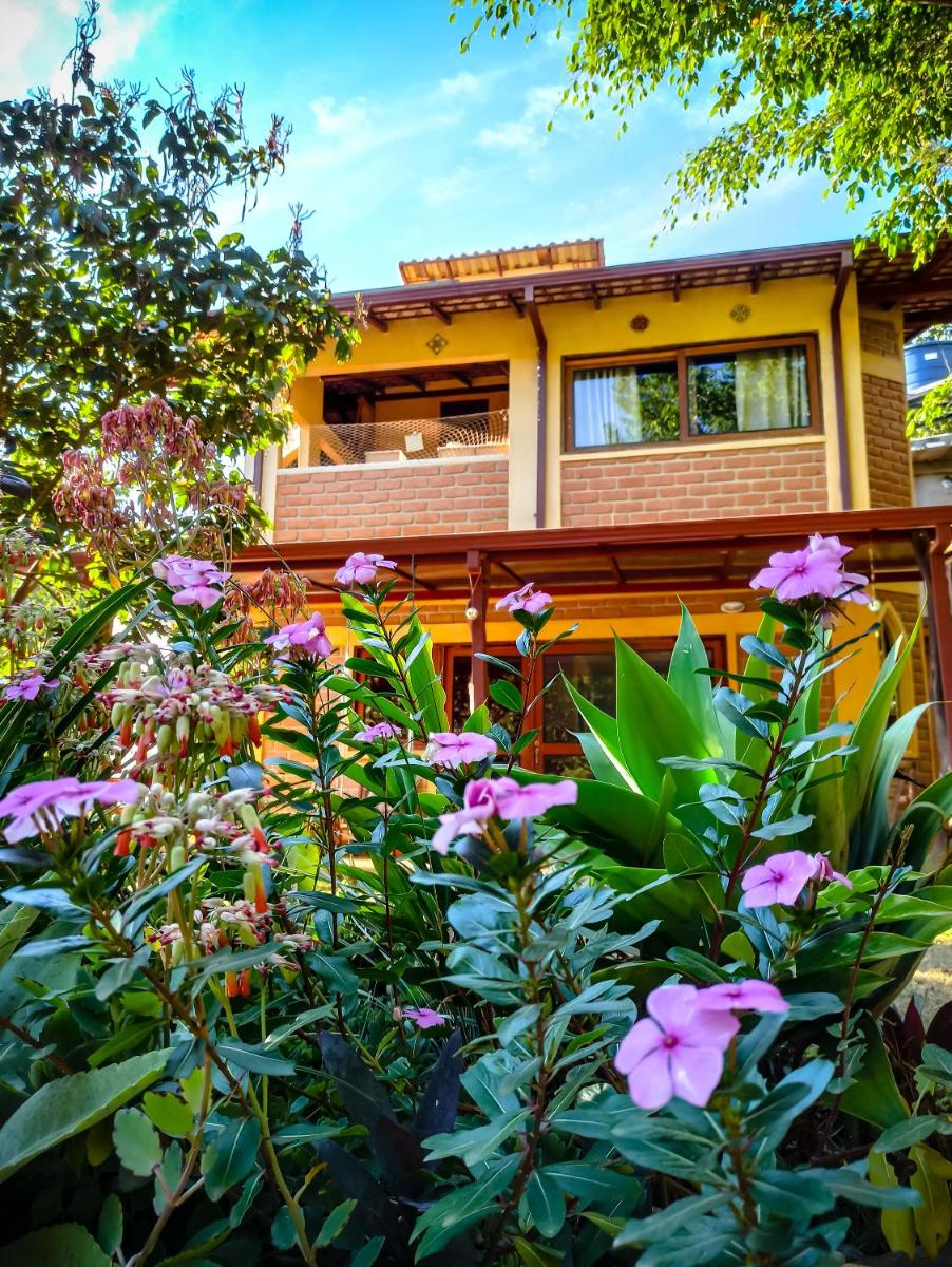 Chalé Sossego e Casa Flora - Housity