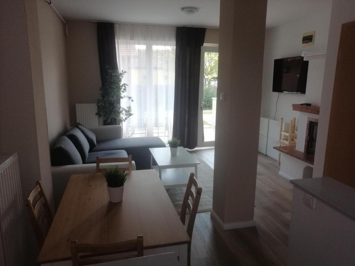 Suitetrails - Semiramis Apartman