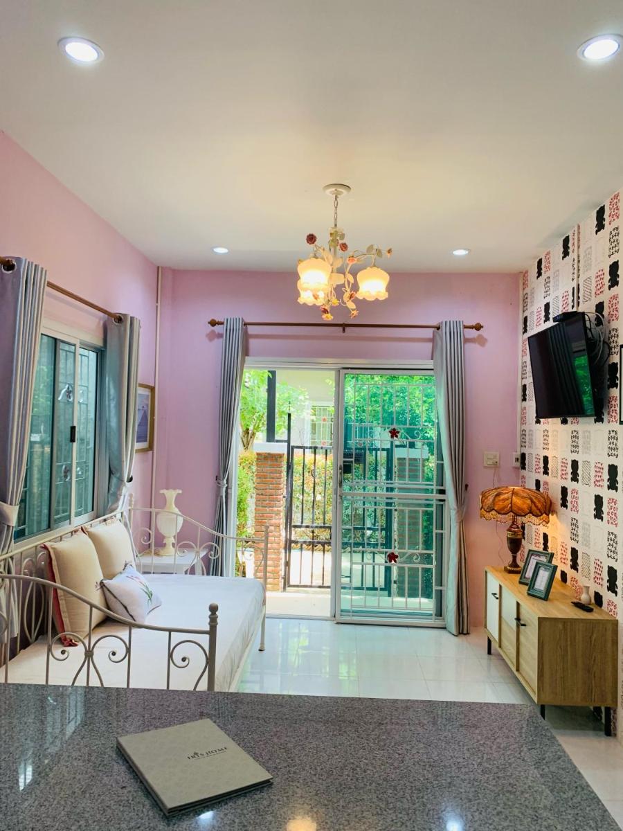 Iris Homestay - Housity