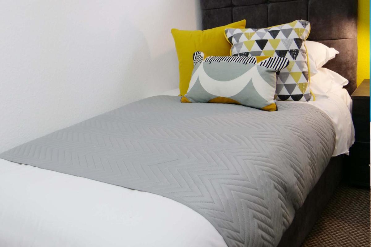 Ivy Cottage Ryde, Where Tranquility Meets Luxury - Housity