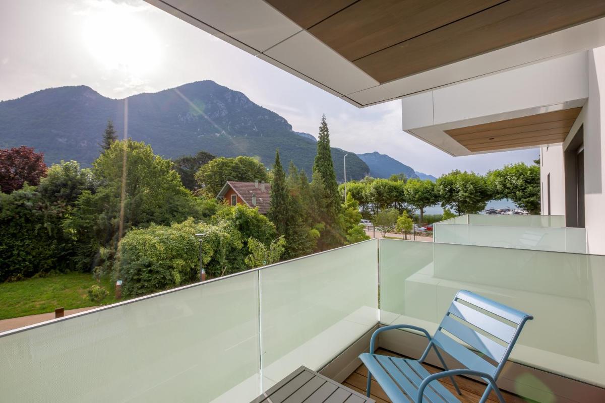 Vue générale sur la montagne ou vue sur la montagne depuis l'hôtel