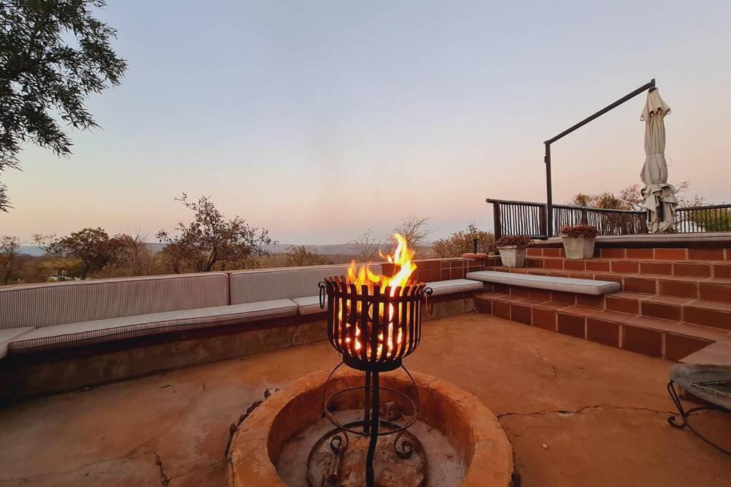 300 Elements 4 Bedroom Holiday Home - Housity