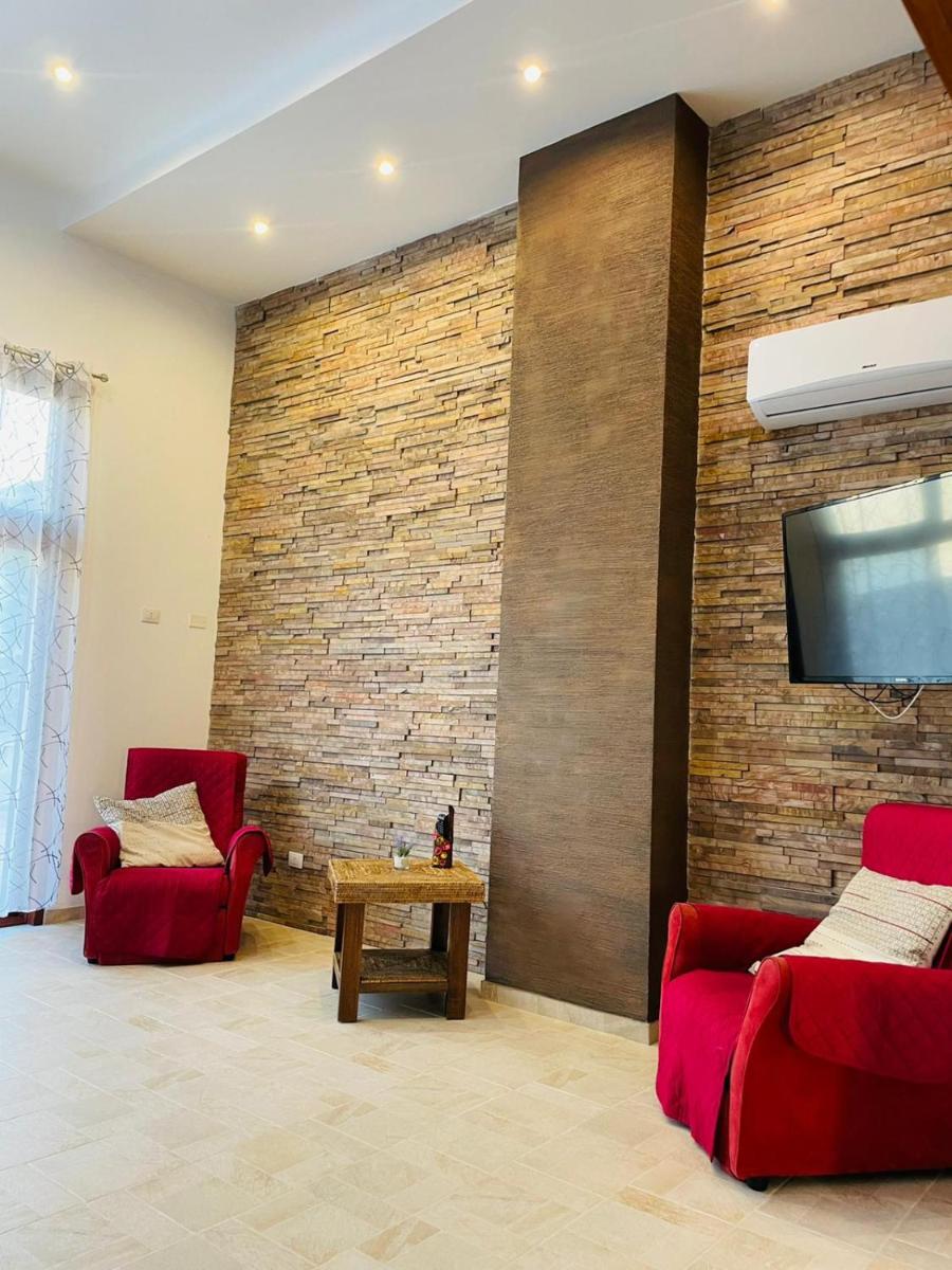 AnnaGio House - Housity