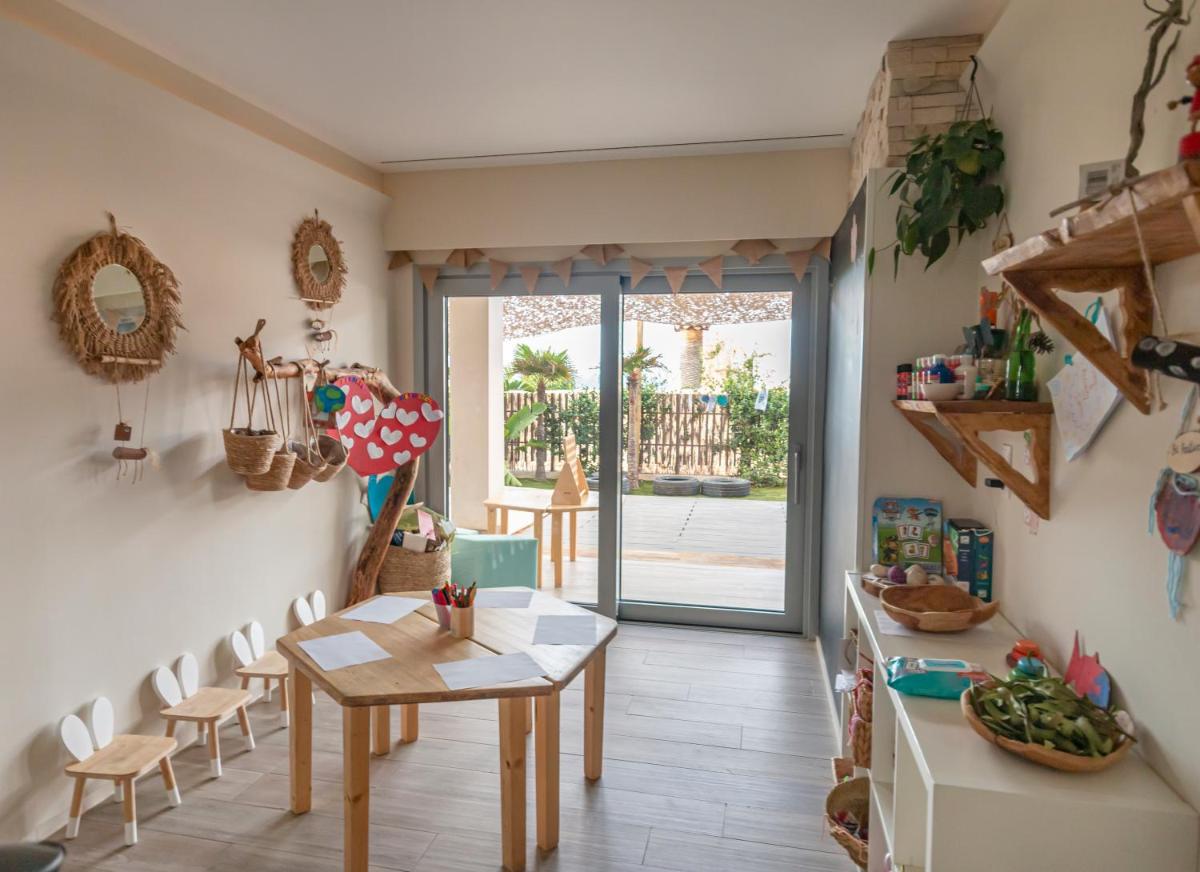 Imagen de la galería de 7Pines Resort Ibiza, part of Destination by Hyatt, en San José