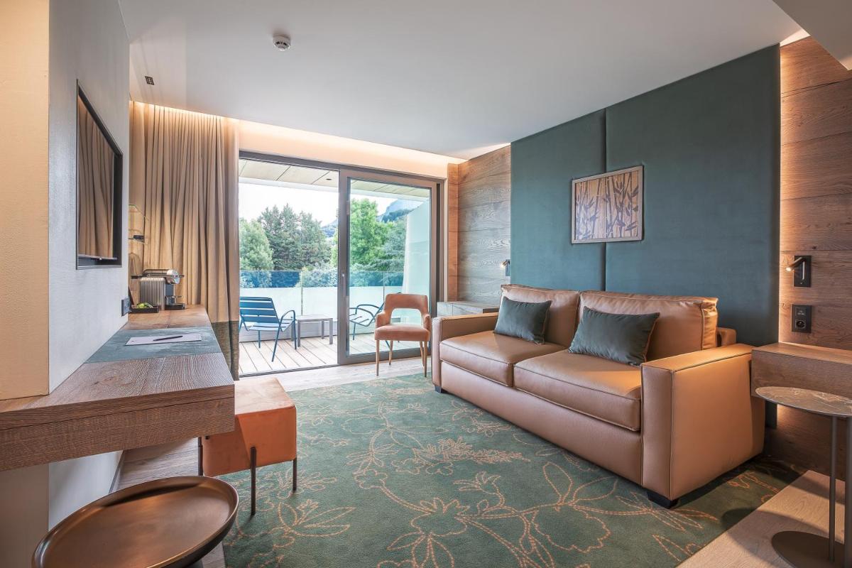 Coin salon dans l'établissement Rivage Hôtel & Spa Annecy