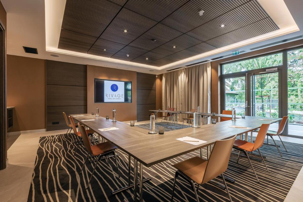 Coin salon dans l'établissement Rivage Hôtel & Spa Annecy