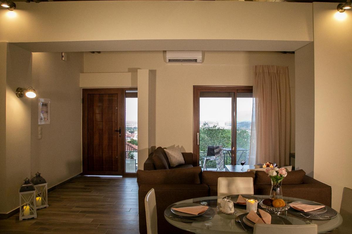 Under the rocks meteora panoramic view villa - Housity