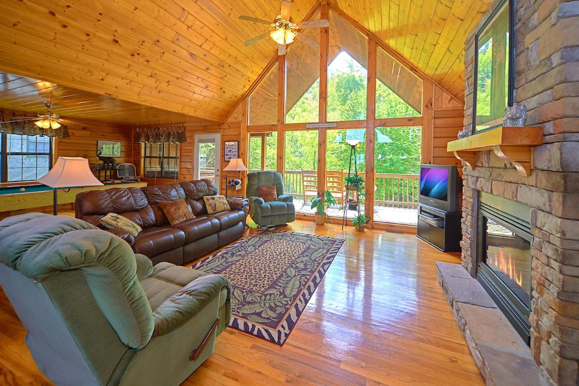 African Safari - Housity
