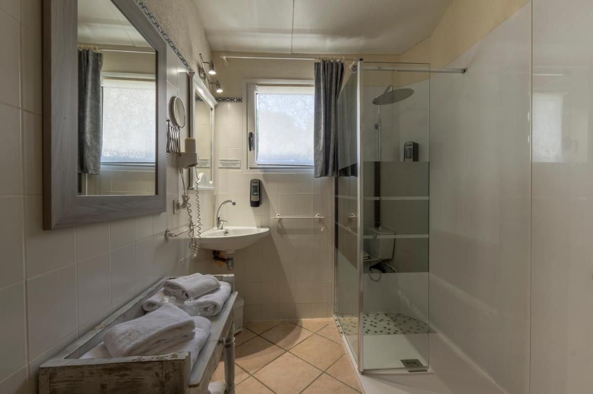 Logis Hotel Le Vieux Moulin - Housity