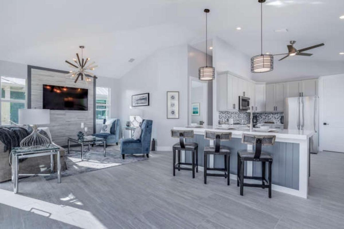 Twin Palaces on Palmetto by Coastal Vacation Properties - Housity