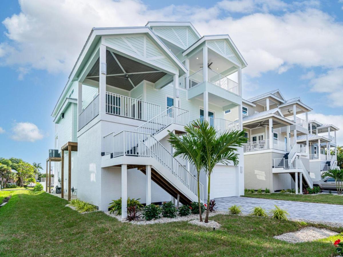 661 Estero Blvd by Coastal Vacation Properties - Housity