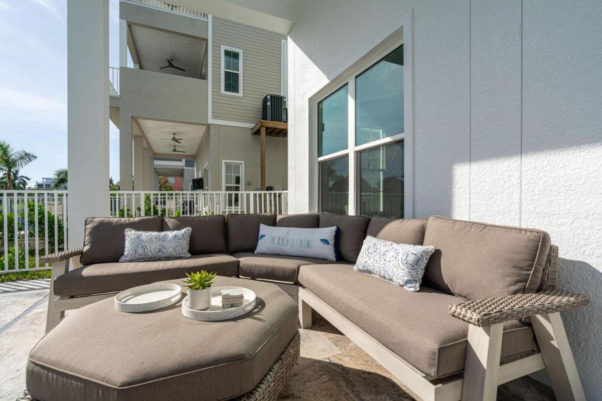 661 Estero Blvd by Coastal Vacation Properties - Housity