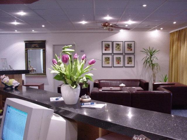 Neustädter Hof Hotel Garni - Housity