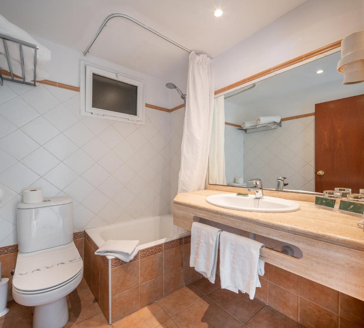 Un baño de Hotel Eden Nord Soller