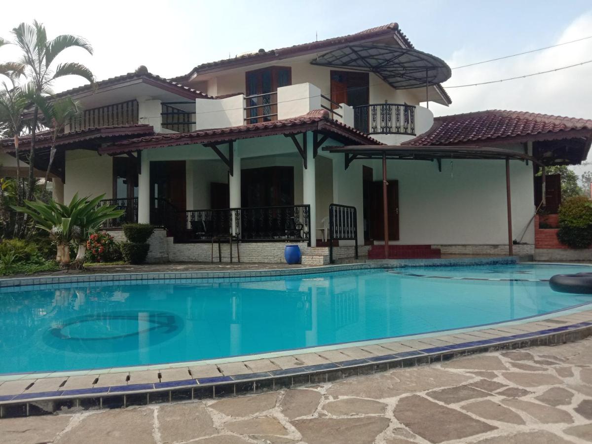 Villa Maharani Puncak - Housity