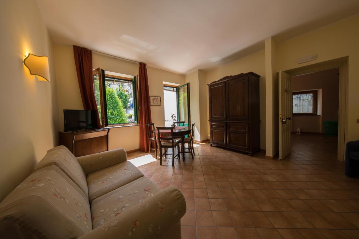 Hotel Scapolatiello - Housity