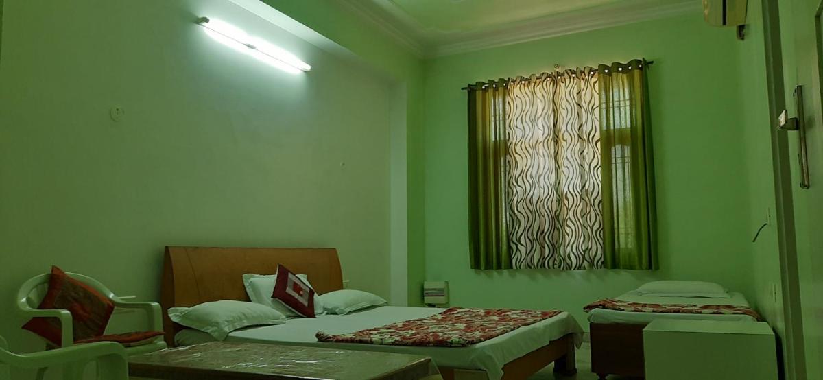 Janki Chandra - Homestay & PG - Housity