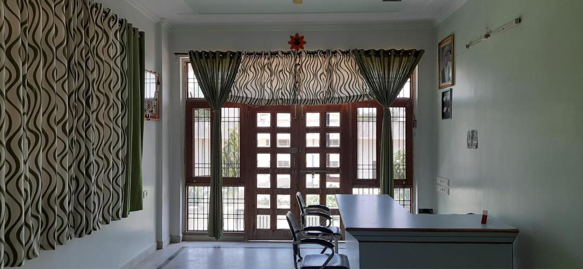 Janki Chandra - Homestay & PG - Housity