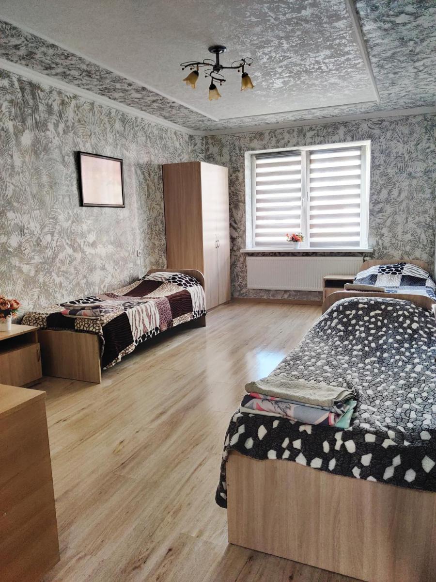 Zaslonova - Housity
