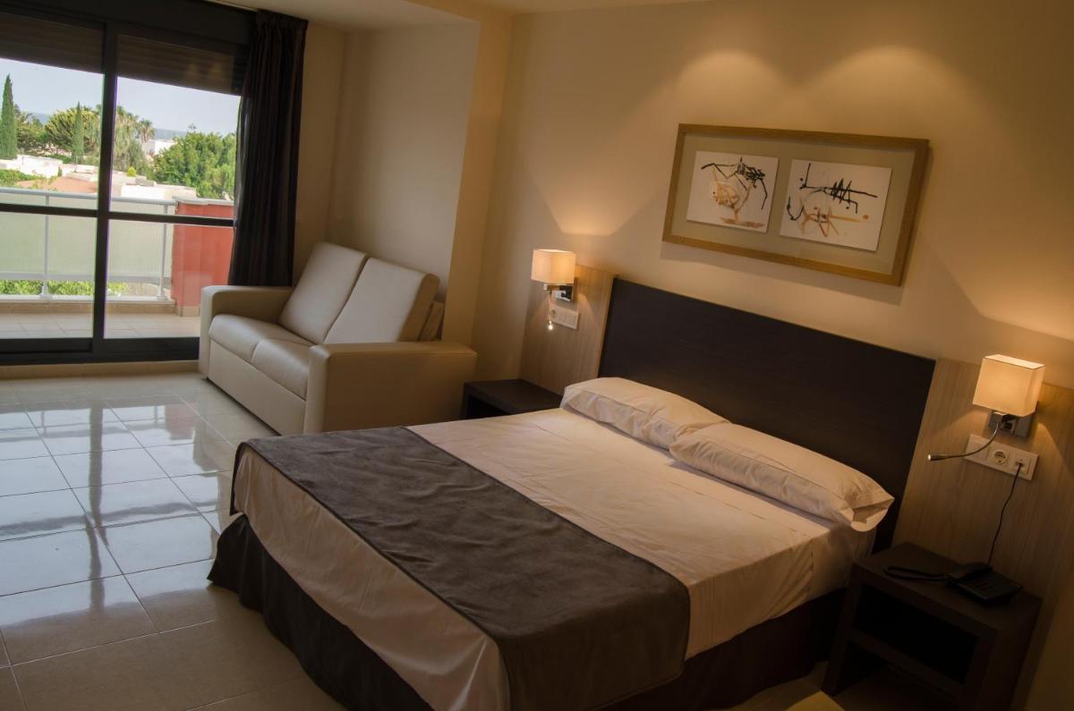 Hotel Adaria Vera - Housity