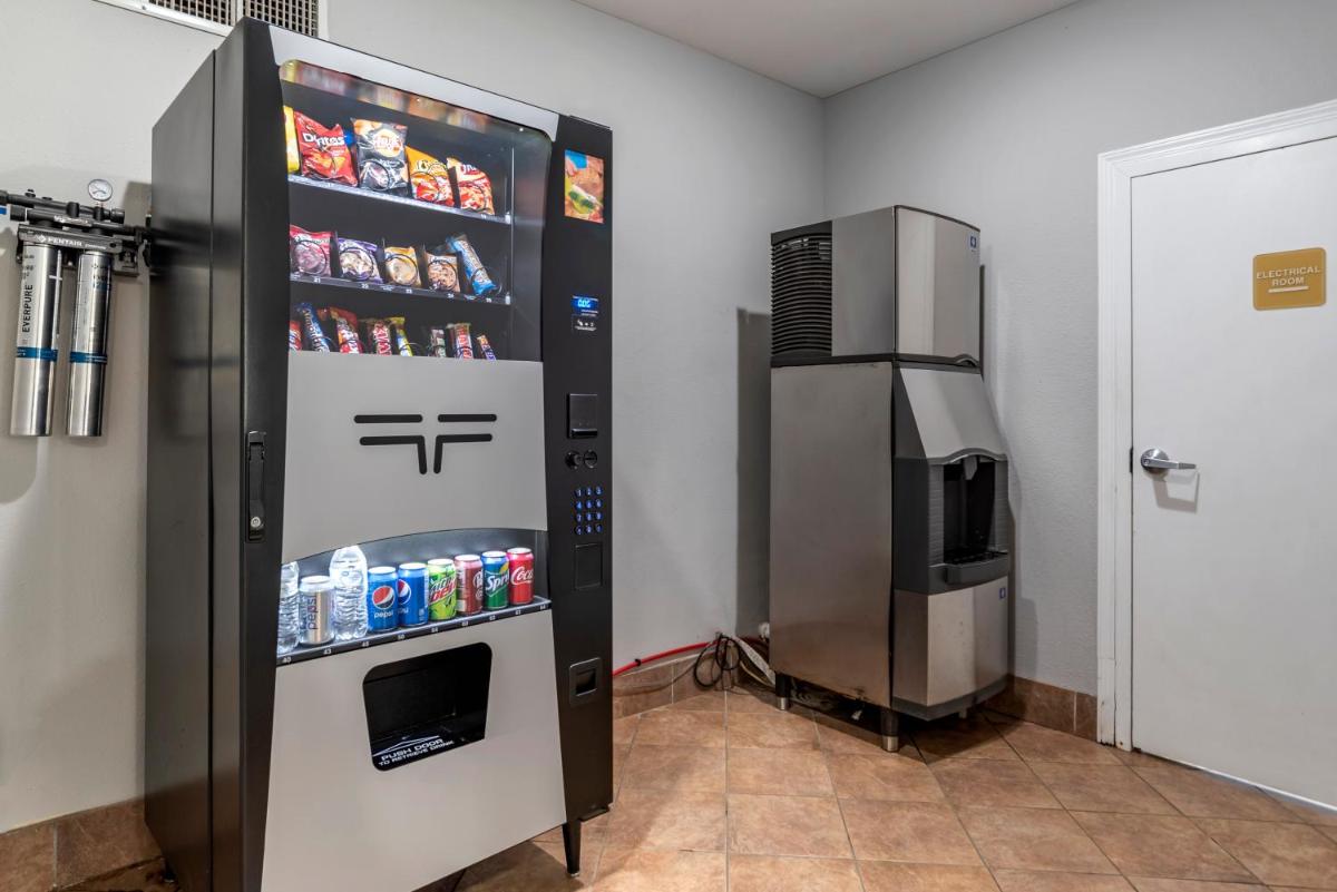 Quality Inn & Suites Demopolis - Housity