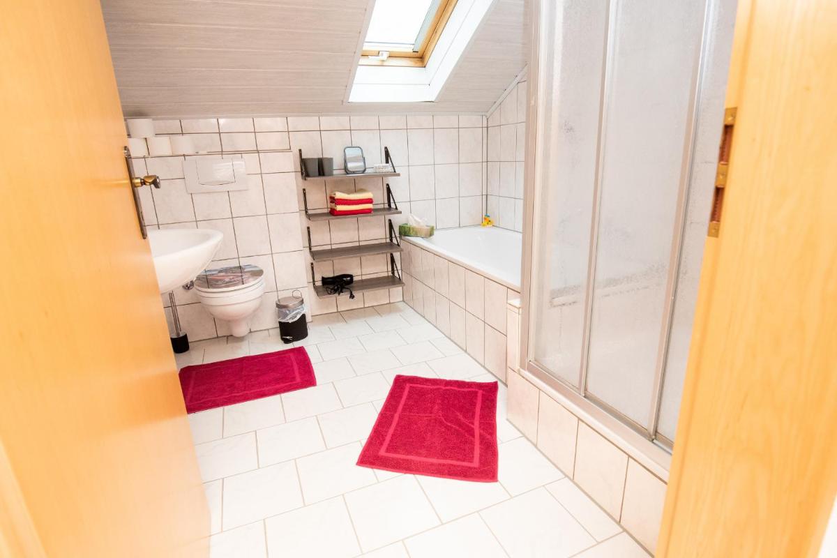 Ferienwohnungen Schmitt in Ehrenberg - Housity