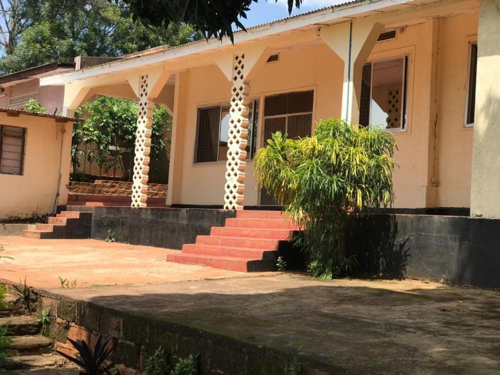 Kwa Sifa Norad - Housity