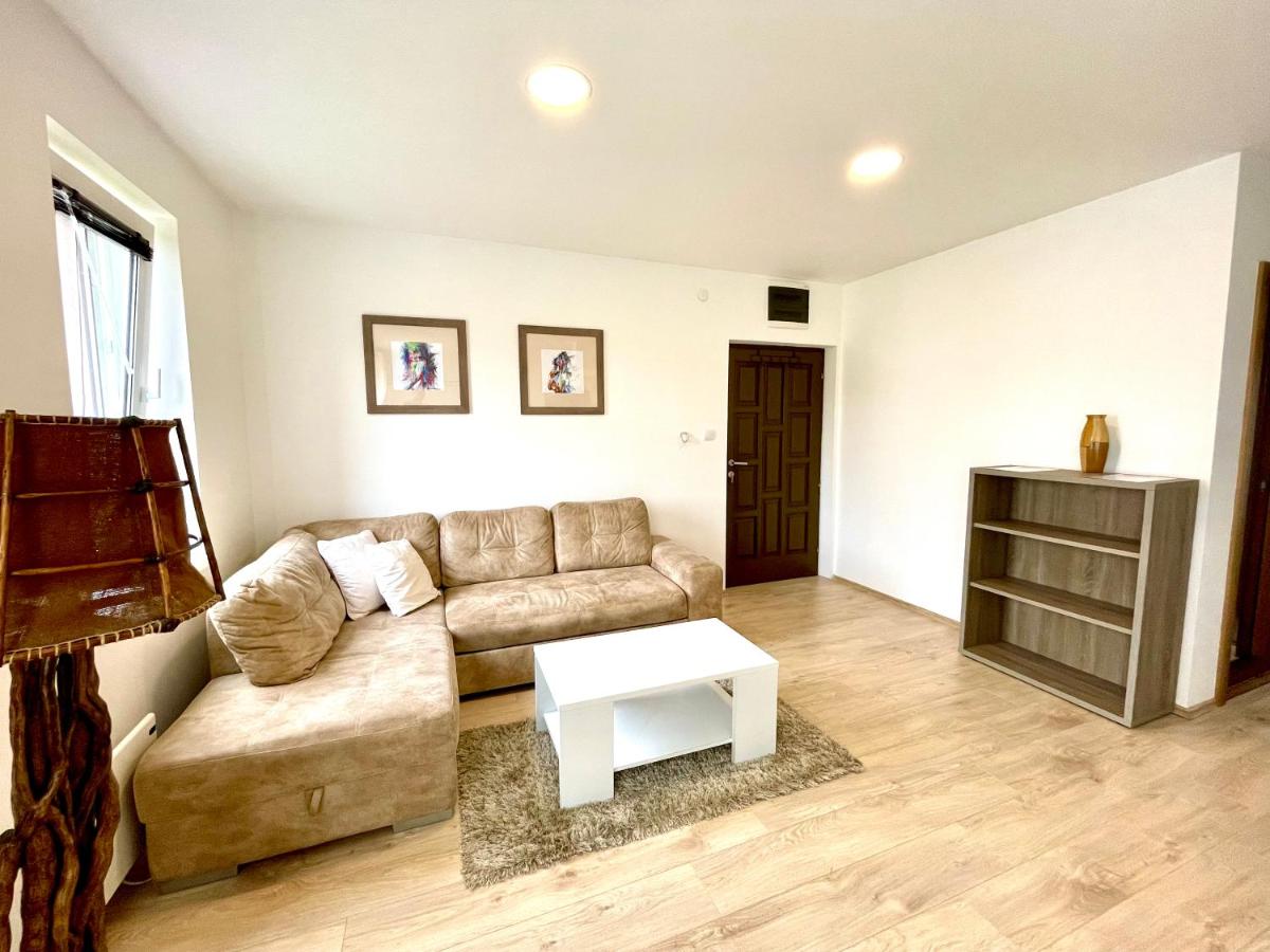 Cozy apartments in Belgrade, Čukarica, Železnik, free parking and WiFi - Housity