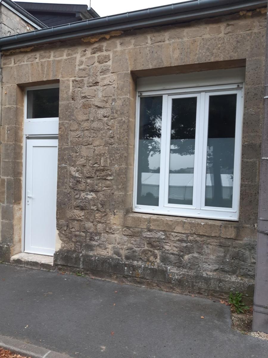 MAISON Studio SEDAN Meublé 14M2 INDEPENDANT - Housity