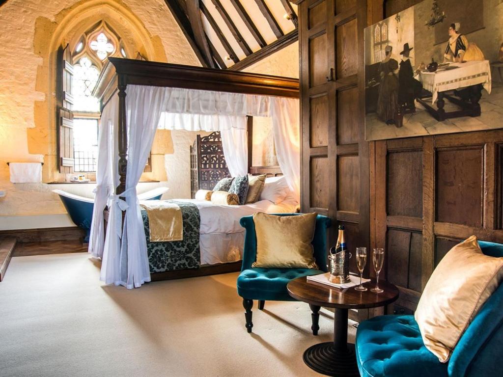 Abbots Grange Manor House - Housity