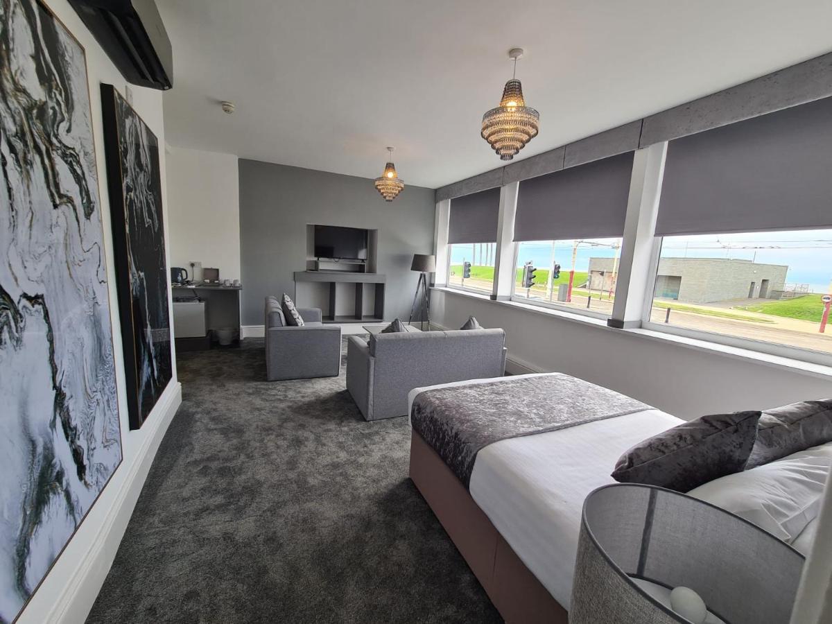 Royal Seabank Hotel - Housity
