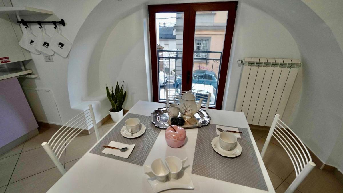 ChSuite & PrivateParking - Corso 18 Agosto - Apartment - Housity