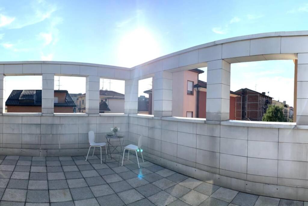 Charming studio next to Fiera with Terrace and parking - Housity