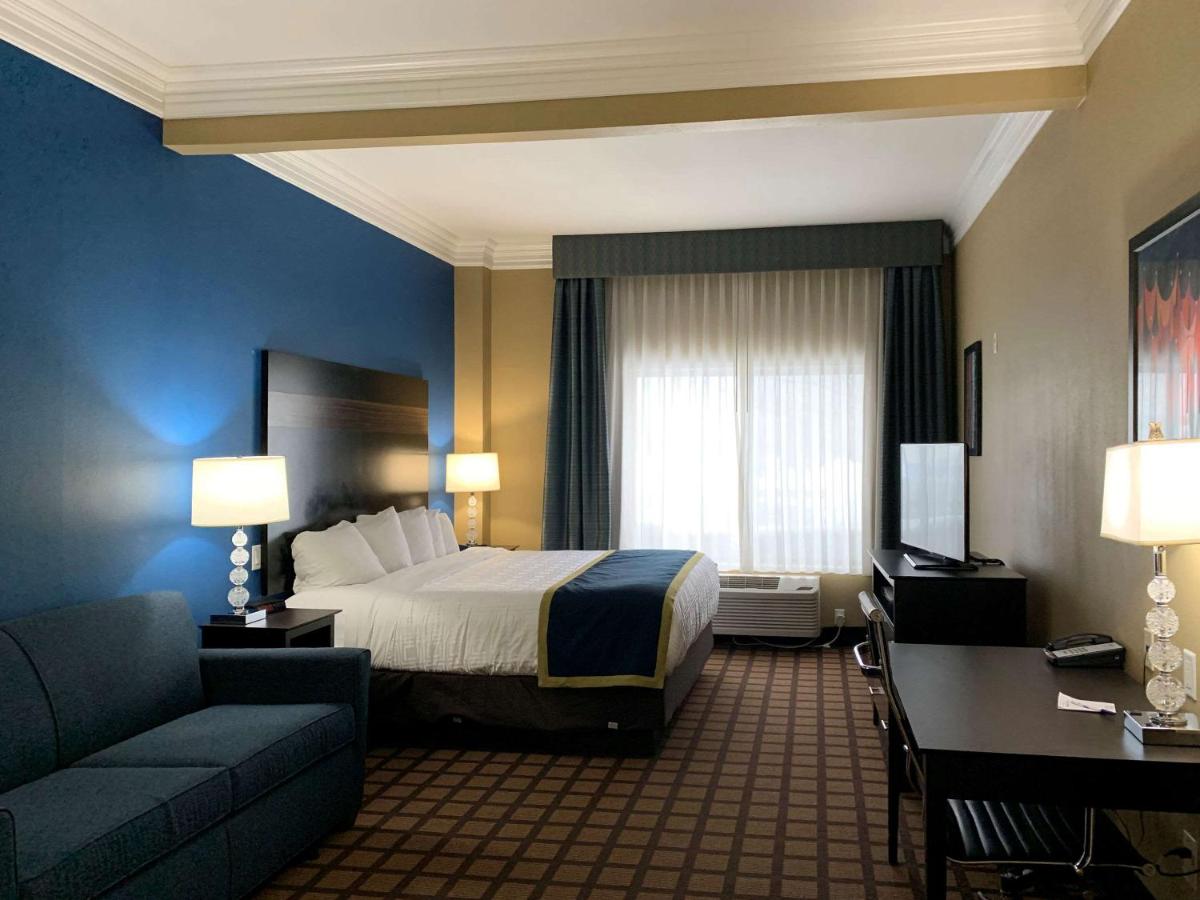 Comfort Inn Saint Paul East - Housity