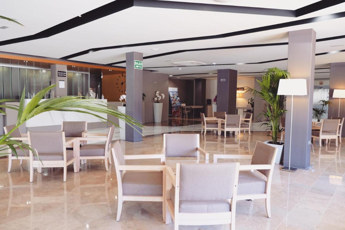 Zona de estar de Helios Benidorm