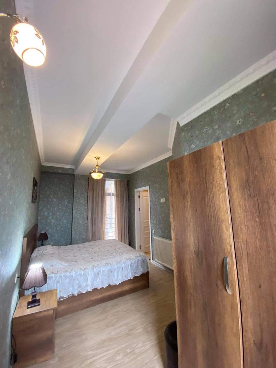 White house kutaisi - Housity