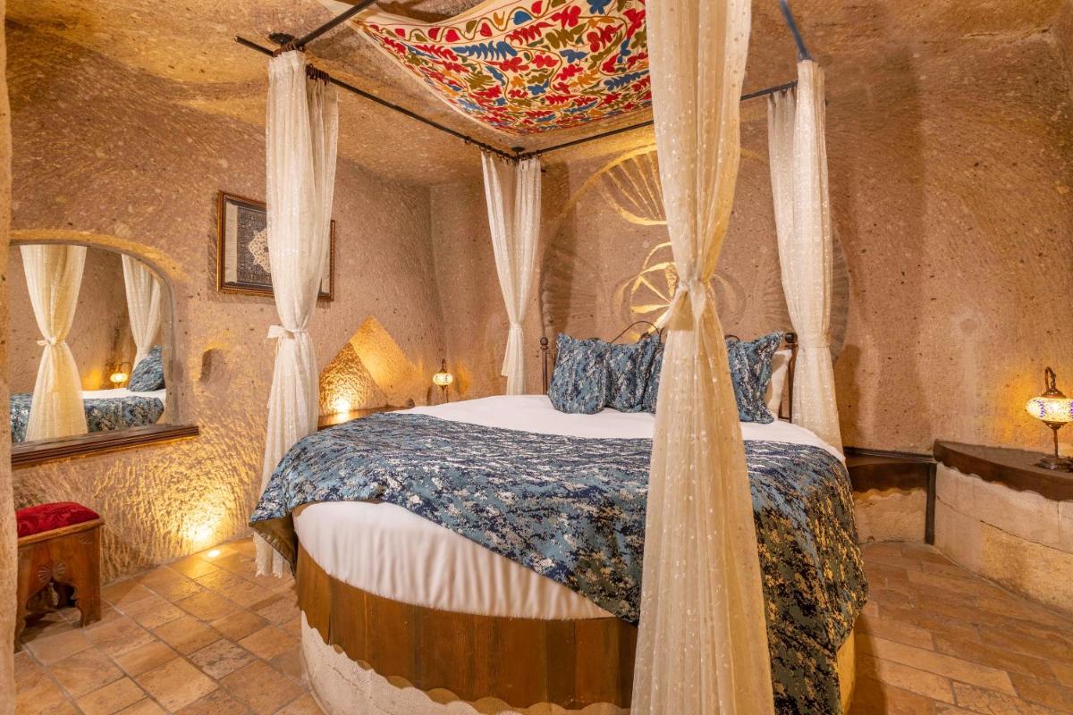 Adora Cave Suites - - Housity