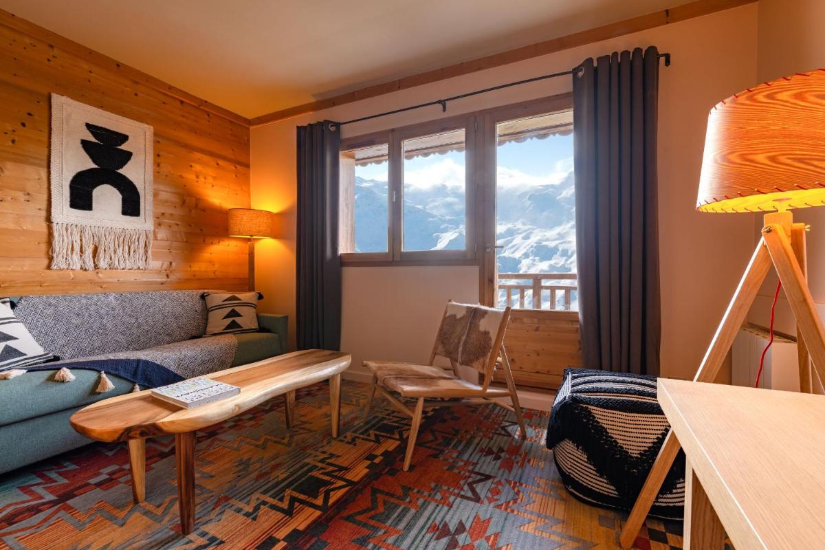 Vue générale sur la montagne ou vue sur la montagne depuis l'hôtel
