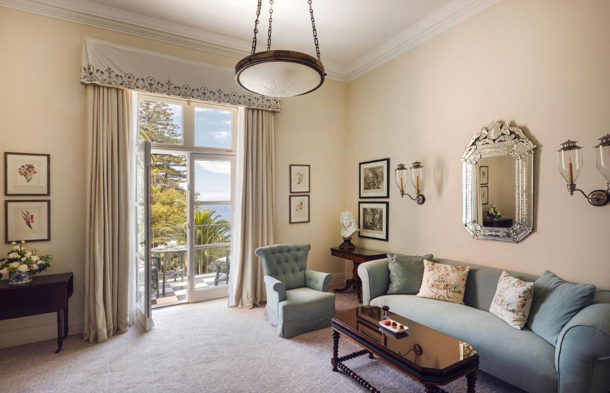 Uma área de estar em Reid's Palace, A Belmond Hotel, Madeira